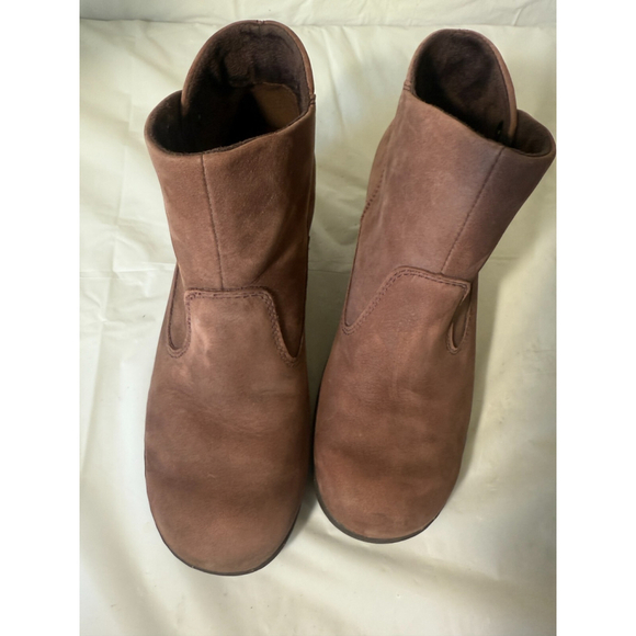 KEEN Akita Brown Leather Wedge Heel Ankle Booties size 8.5 - Picture 11 of 12